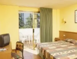 Pokój z łóżkiem w 4R Salou Park Resort II