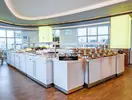 Bufet z jedzeniem w A Good Life Utopia Family Resort