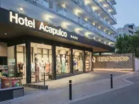 Elewacja i wejście do Acapulco