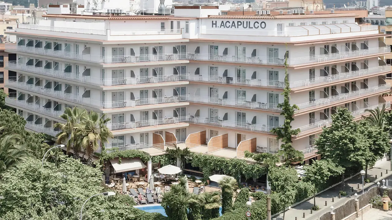 Budynek hotelu Acapulco z widokiem z góry