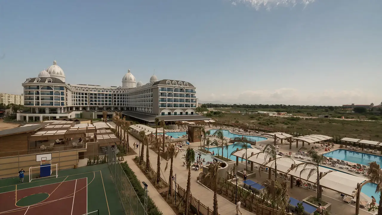 Widok na kompleks hotelowy Adalya Elite Lara