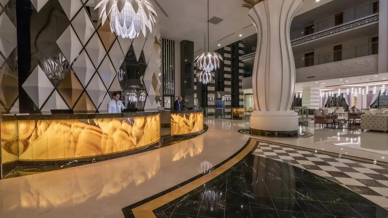 Recepcja i lobby hotelu Adalya Elite Lara