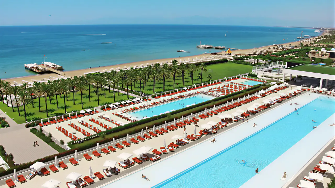 Widok na kompleks hotelowy Adam & Eve