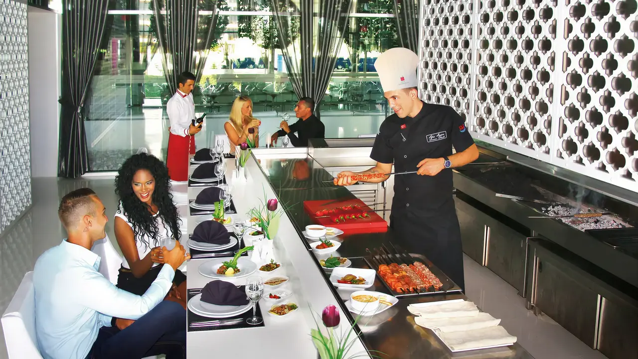 Restauracja z pokazem gotowania w Adam & Eve