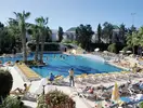 Basen z leżakami w hotelu Agadir Beach Club