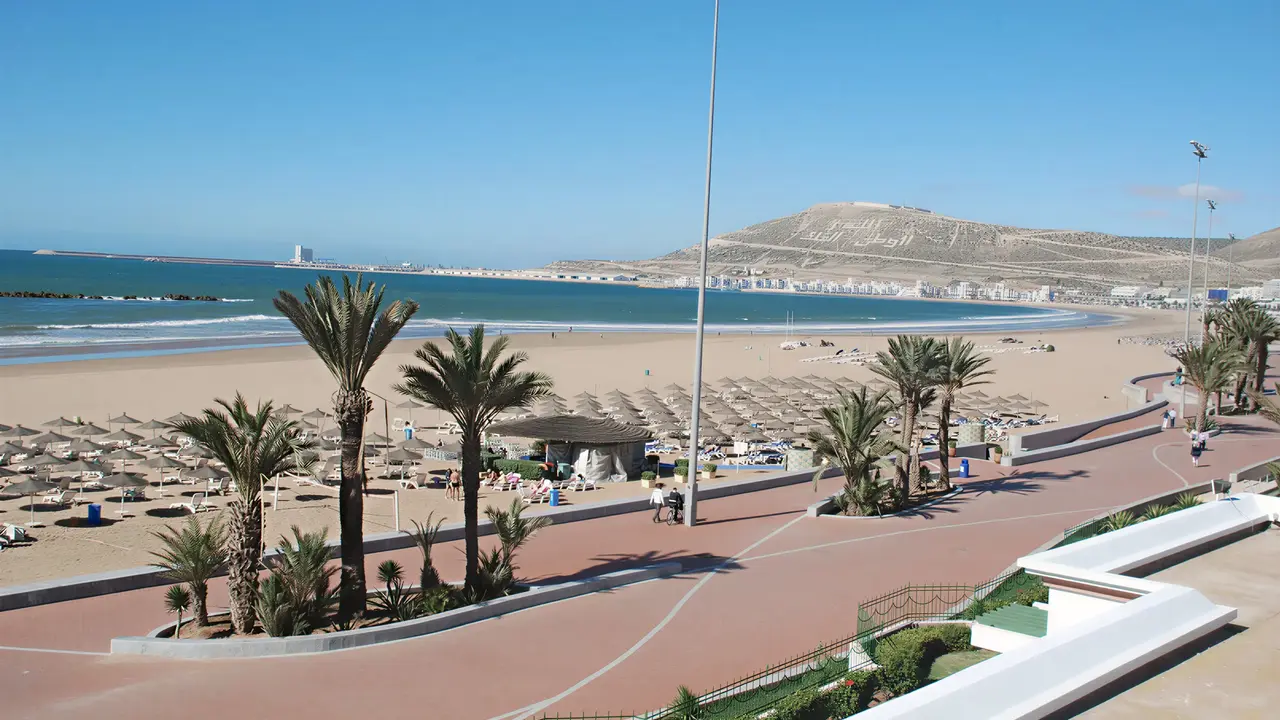 Plaża i promenada w Agadir Beach Club
