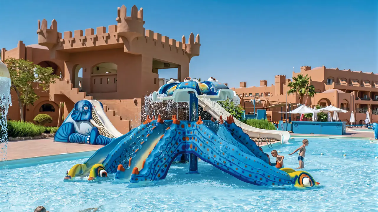 Zjeżdżalnie wodne dla dzieci w Akassia Swiss Resort