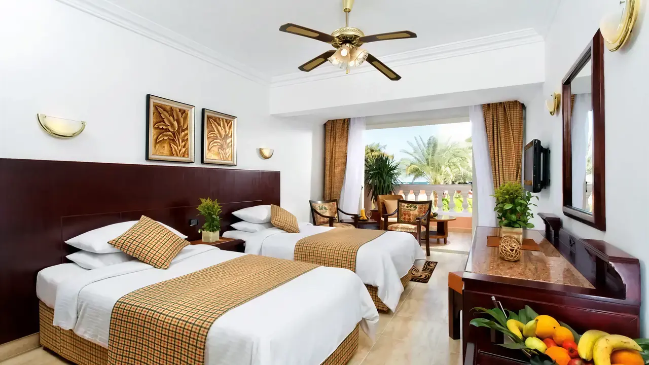 Pokój z dwoma łóżkami w Albatros Beach Resort