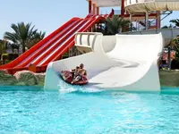 Zjeżdżalnie wodne w Albatros Beach Resort