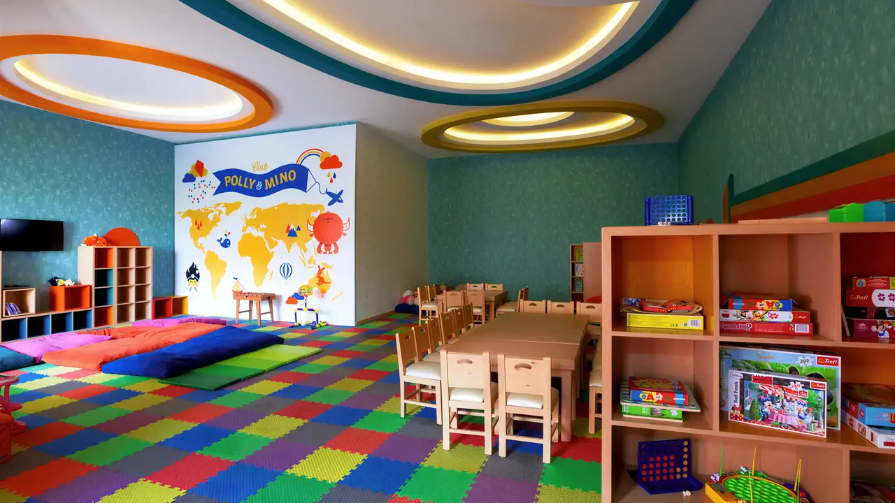Kolorowy pokój dla dzieci w Albatros Beach Resort