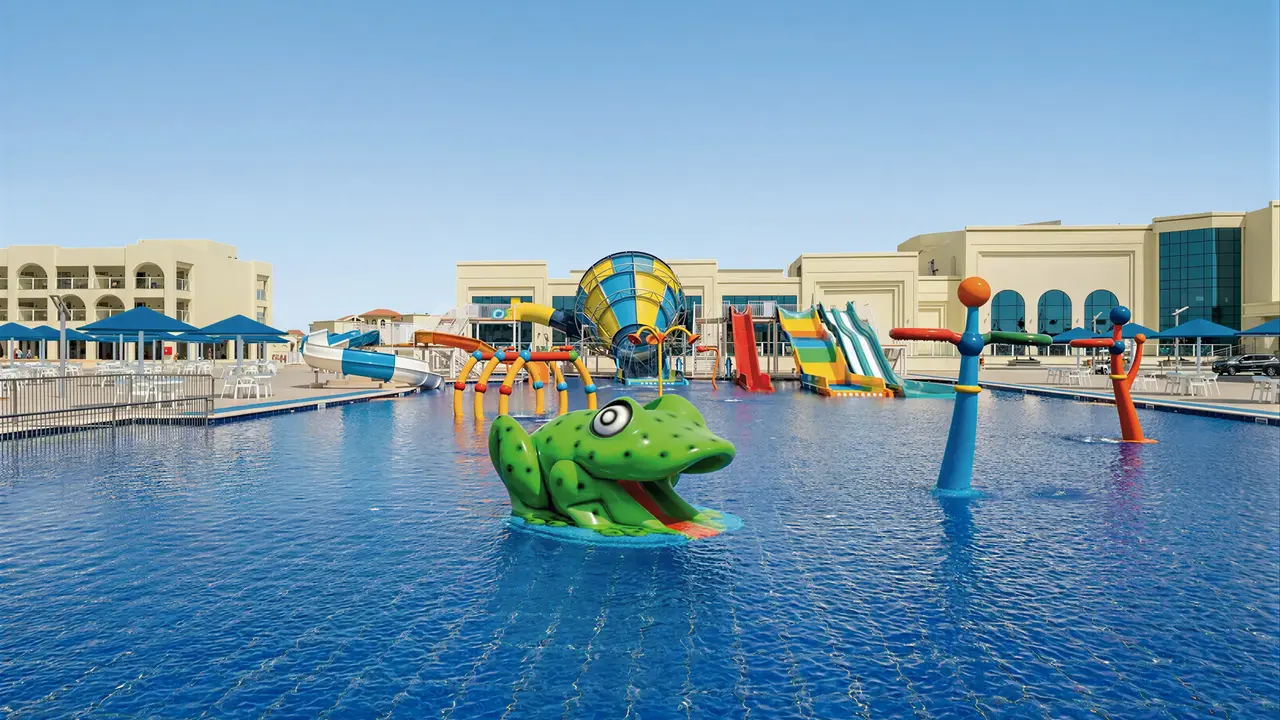 Zjeżdżalnie i wodny plac zabaw w Albatros Makadi Resort