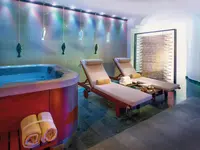 Strefa relaksu z jacuzzi w Albatros Spa Resort