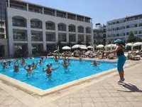Zajęcia aqua aerobik w basenie Albatros Spa Resort