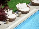 Leżaki przy basenie w Albatros Spa Resort