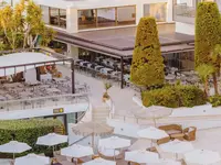 Restauracja i taras w Albatros Spa Resort 