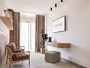 Wnętrze nowoczesnego pokoju w Albatros Spa Resort 