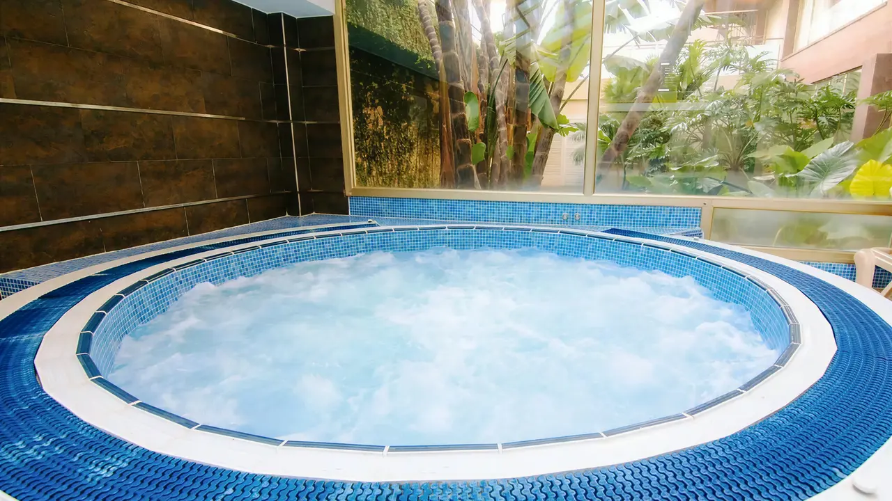 Jacuzzi w strefie spa Alegria Florida