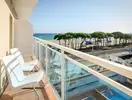 Balkon z widokiem na morze w Alegria Maripins