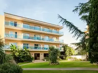 Budynek i zewnętrzna architektura Alegria Maripins