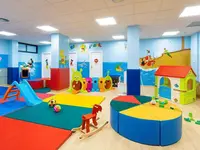Kolorowa sala zabaw dla dzieci w Alexandre Gala Tenerife