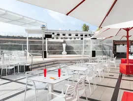 Scena i strefa wypoczynku w Alexandre Gala Tenerife