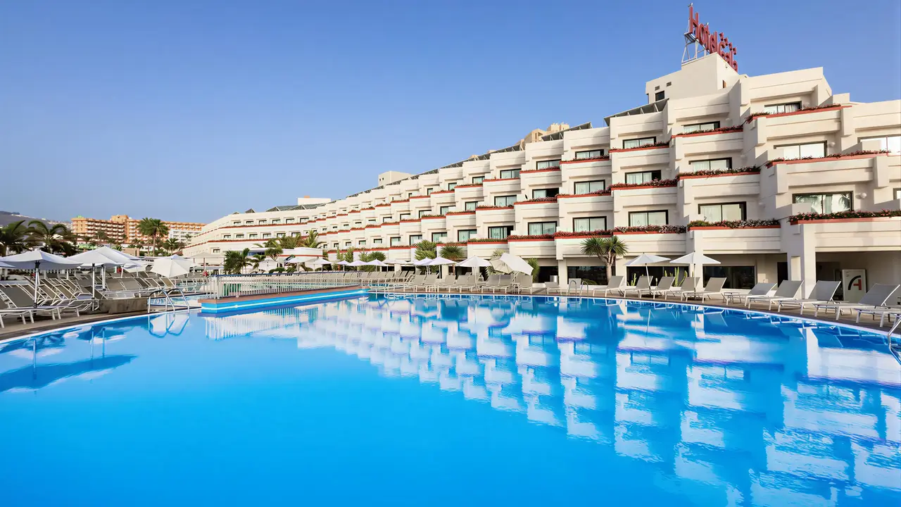 Basen zewnętrzny w hotelu Alexandre Gala Tenerife