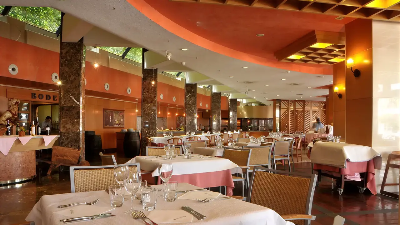 Elegancka restauracja w hotelu Alexandre Gala Tenerife