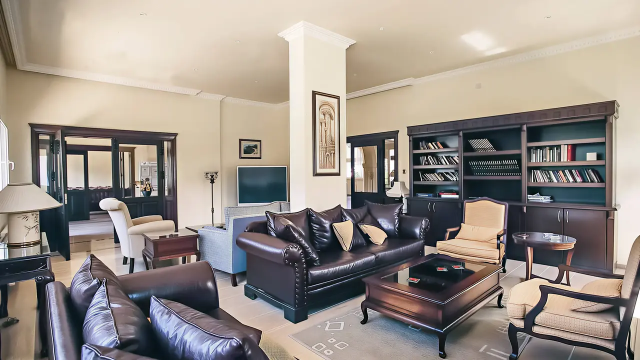 Wnętrze salonu dla gości w Altinkaya Resort