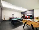 Sala gier w Alvor Baia z bilardem