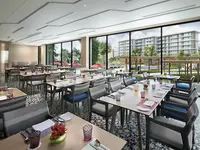 Restauracja w Amari Pattaya z widokiem na zewnątrz