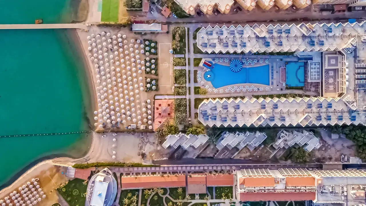 Widok z lotu ptaka na AMC Royal Hotel & Spa