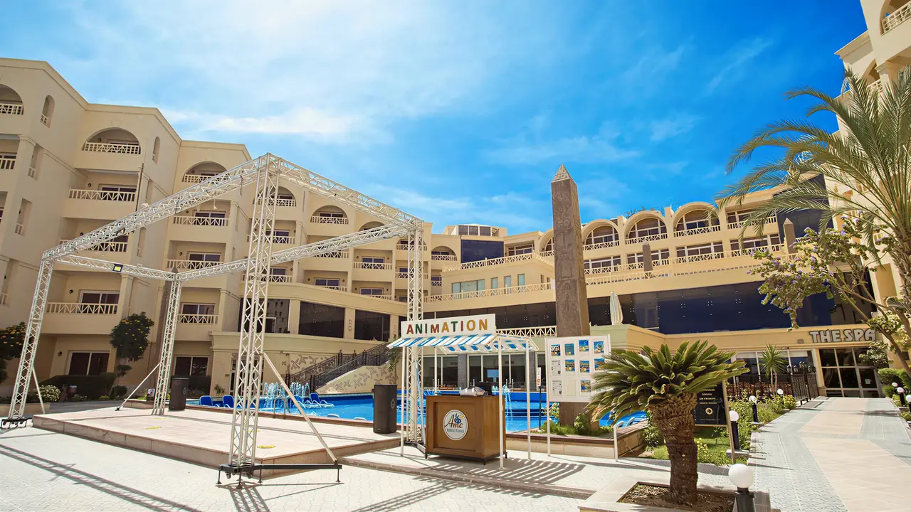 Scena animacyjna w hotelu AMC Royal Hotel & Spa