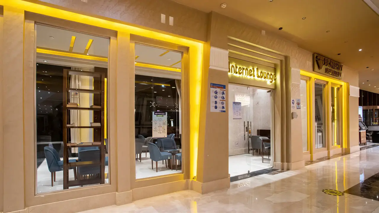 Internet Lounge w hotelu AMC Royal Hotel & Spa