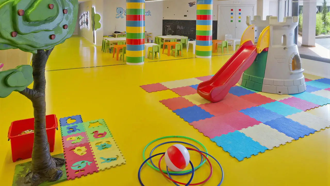 Klub dla dzieci w Aqua Aquamarina z zjeżdżalnią