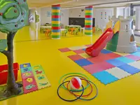 Klub dla dzieci w Aqua Aquamarina z zjeżdżalnią