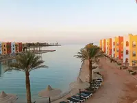 Widok na kompleks budynków w Arabia Azur