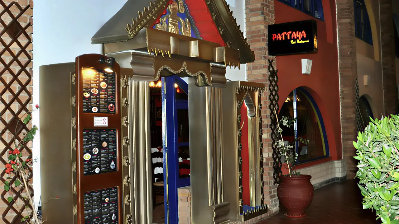 Wejście do restauracji w Arabia Azur