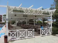 Restauracja na świeżym powietrzu w Arabia Azur