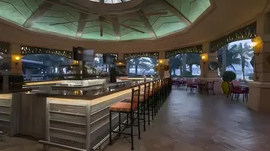Bar hotelowy w Atlantis The Palm