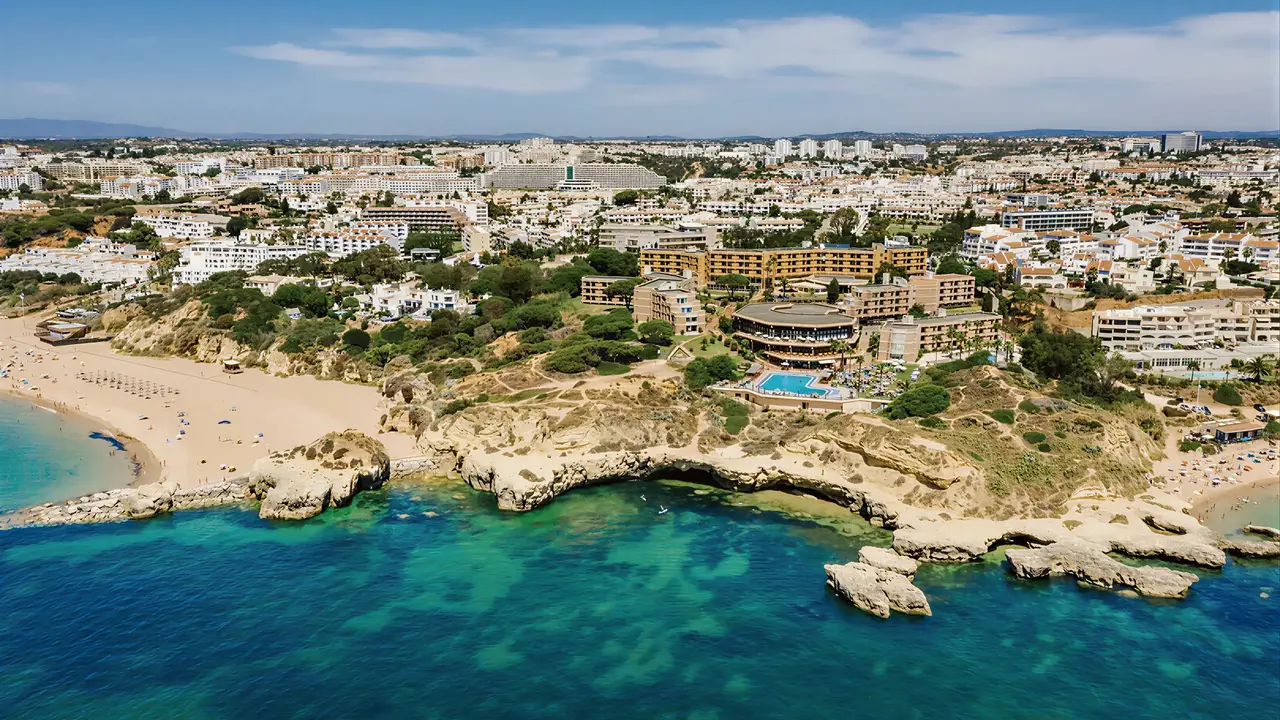 Widok z lotu ptaka na Auramar Beach Resort