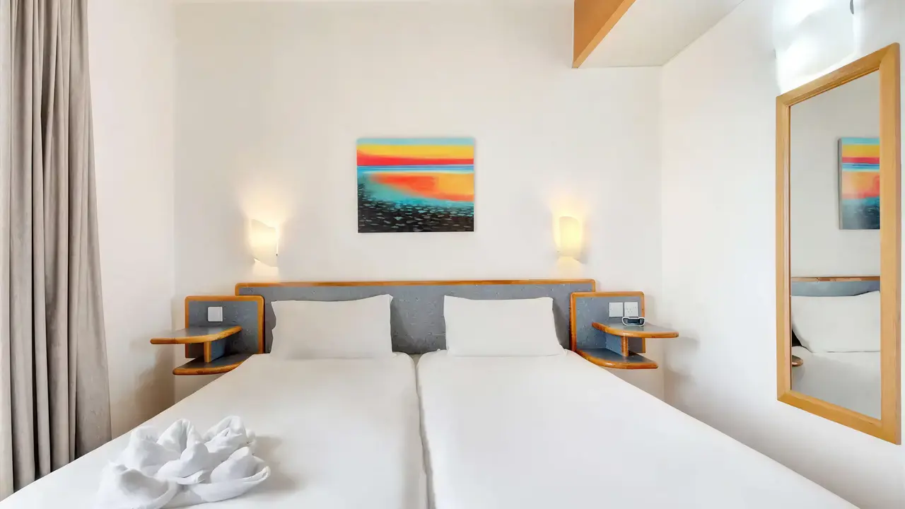 Pokój z dwoma łóżkami w AX Sunny Coast Resort & Spa