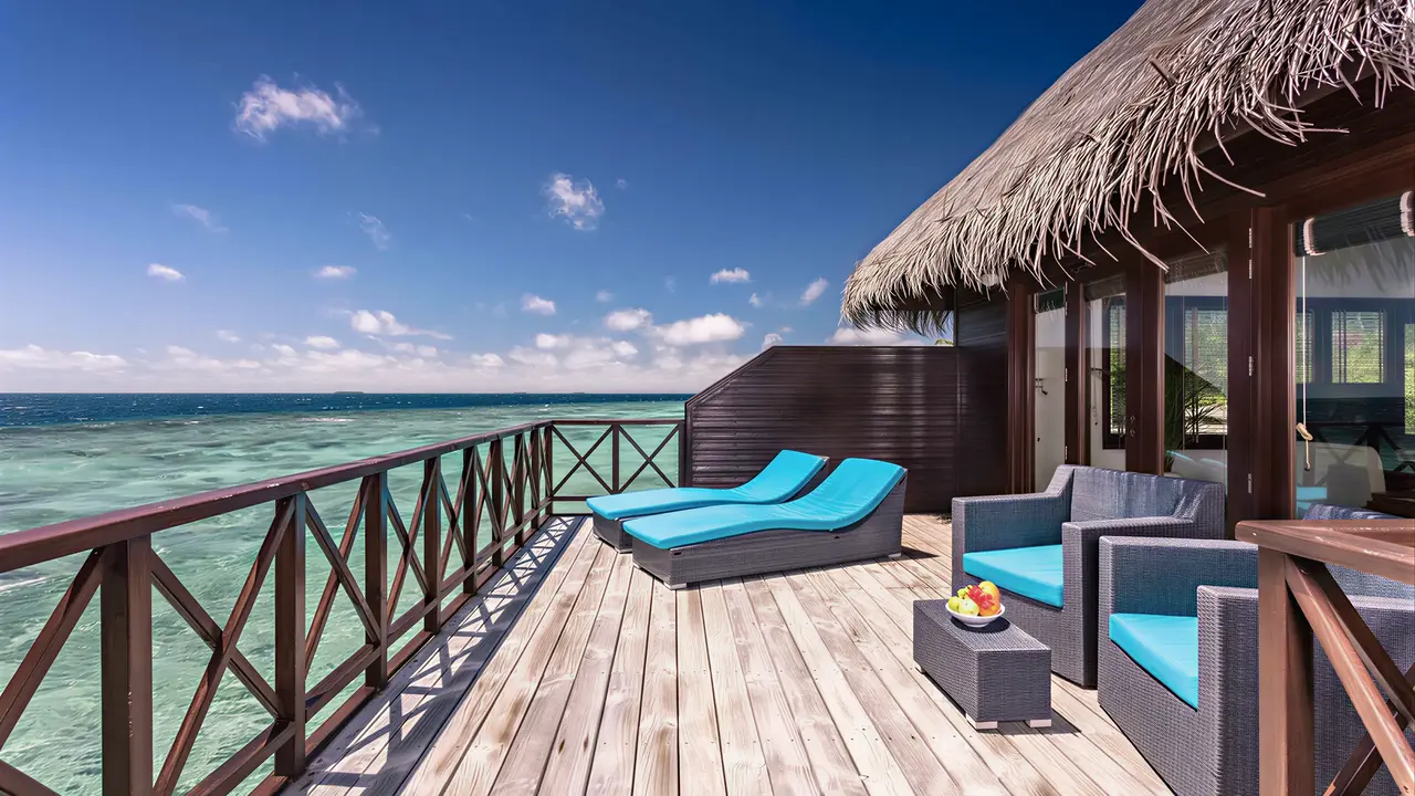 Taras nad wodą w Bandos Maldives