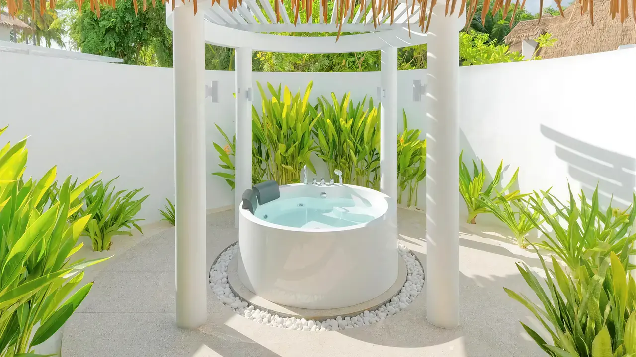 Prywatna wanna jacuzzi w Bandos Maldives