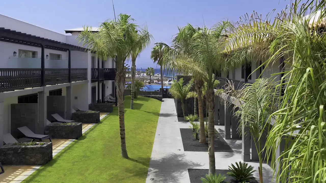 Widok na budynki i teren Barcelo Fuerteventura Castillo