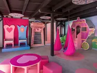 Kolorowa sala zabaw dla dzieci w Barcelo Fuerteventura Castillo