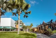 Nowoczesna architektura i zieleń w Barcelo Fuerteventura Mar