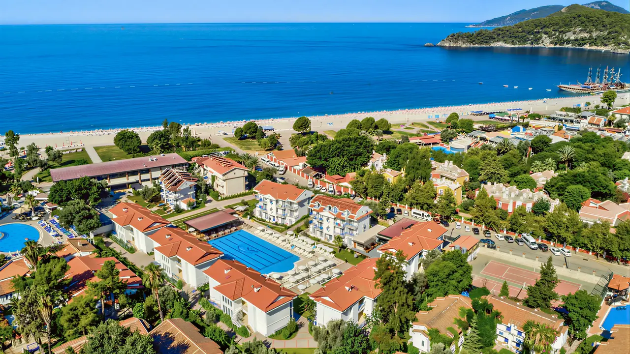 Widok z lotu ptaka na kompleks Belcekum Beach