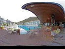 Basen i taras z meblami w Belcekum Beach