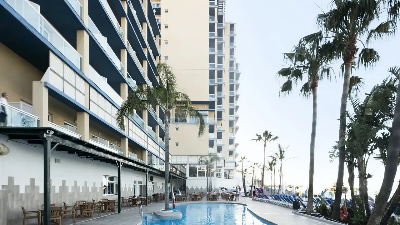 Basen zewnętrzny w hotelu Best Benalmadena