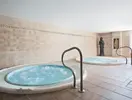Strefa spa z jacuzzi w Best Benalmadena